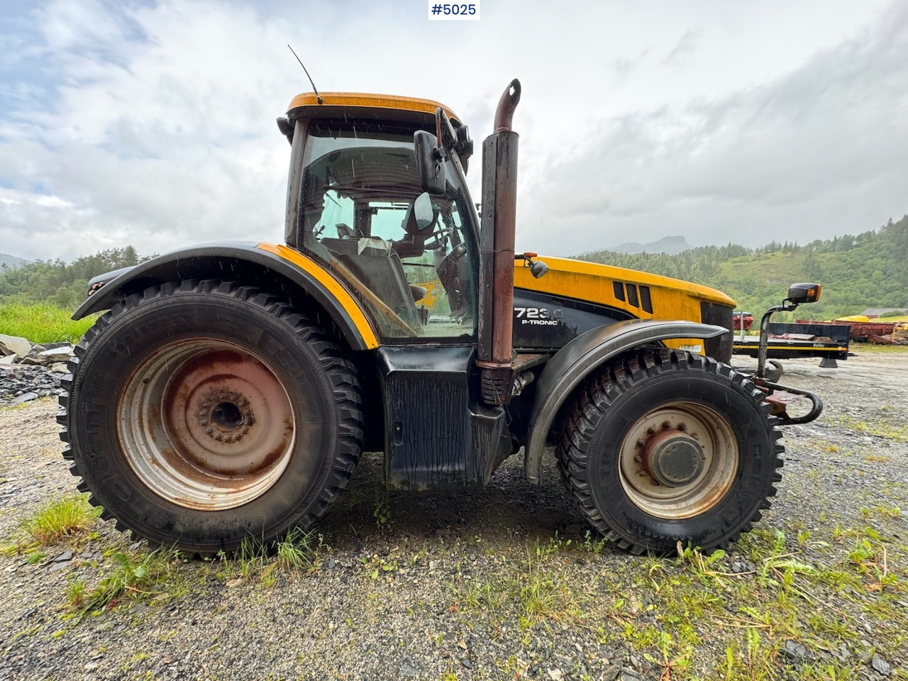 2008 JCB Fastrac 7230 P-Tronic w/Front hydraulics and PTO. - Traktor: slika 2008 JCB Fastrac 7230 P-Tronic w/Front hydraulics and PTO. - Traktor 2008 JCB Fastrac 7230 P-Tronic w/Front hydraulics and PTO. - Traktor: slika 2008 JCB Fastrac 7230 P-Tronic w/Front hydraulics and PTO. - Traktor