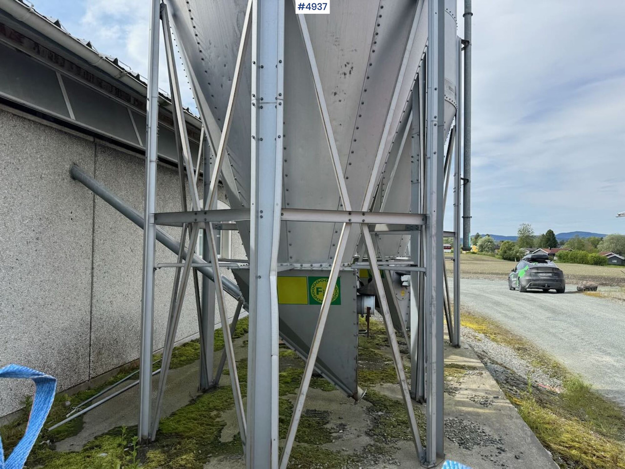 Oprema za stoku 2008 Mafa 27.6 cubic meter feed silos x2: slika Oprema za stoku 2008 Mafa 27.6 cubic meter feed silos x2