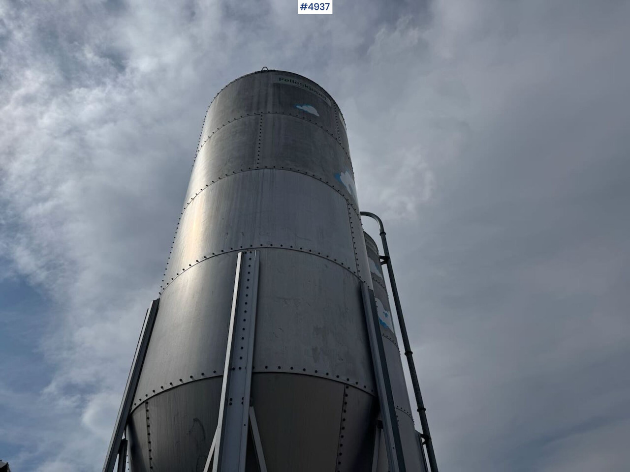 Oprema za stoku 2008 Mafa 27.6 cubic meter feed silos x2: slika Oprema za stoku 2008 Mafa 27.6 cubic meter feed silos x2