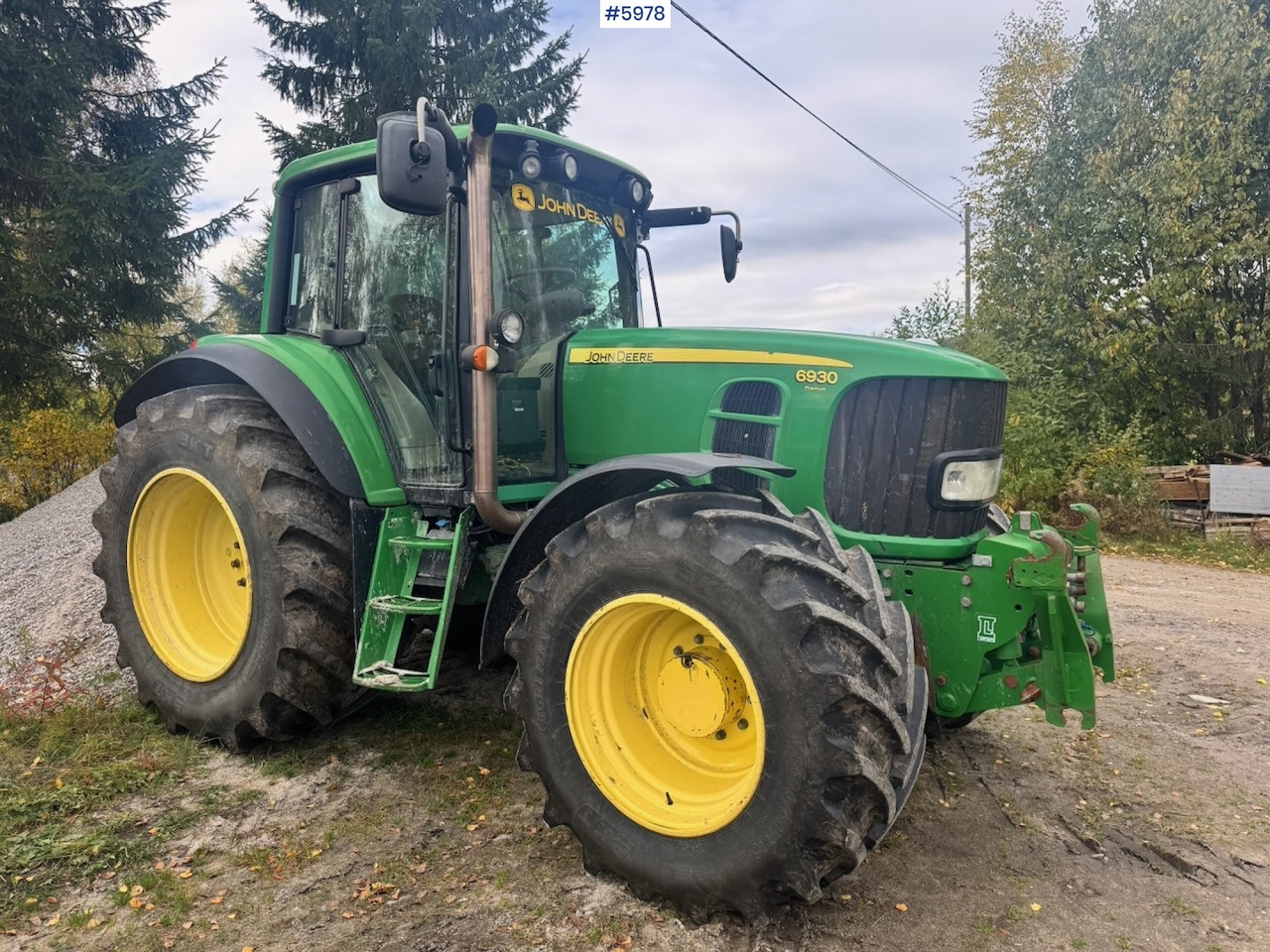 2010 John Deere 6930 with Front Hydraulic - Traktor: slika 2010 John Deere 6930 with Front Hydraulic - Traktor 2010 John Deere 6930 with Front Hydraulic - Traktor: slika 2010 John Deere 6930 with Front Hydraulic - Traktor