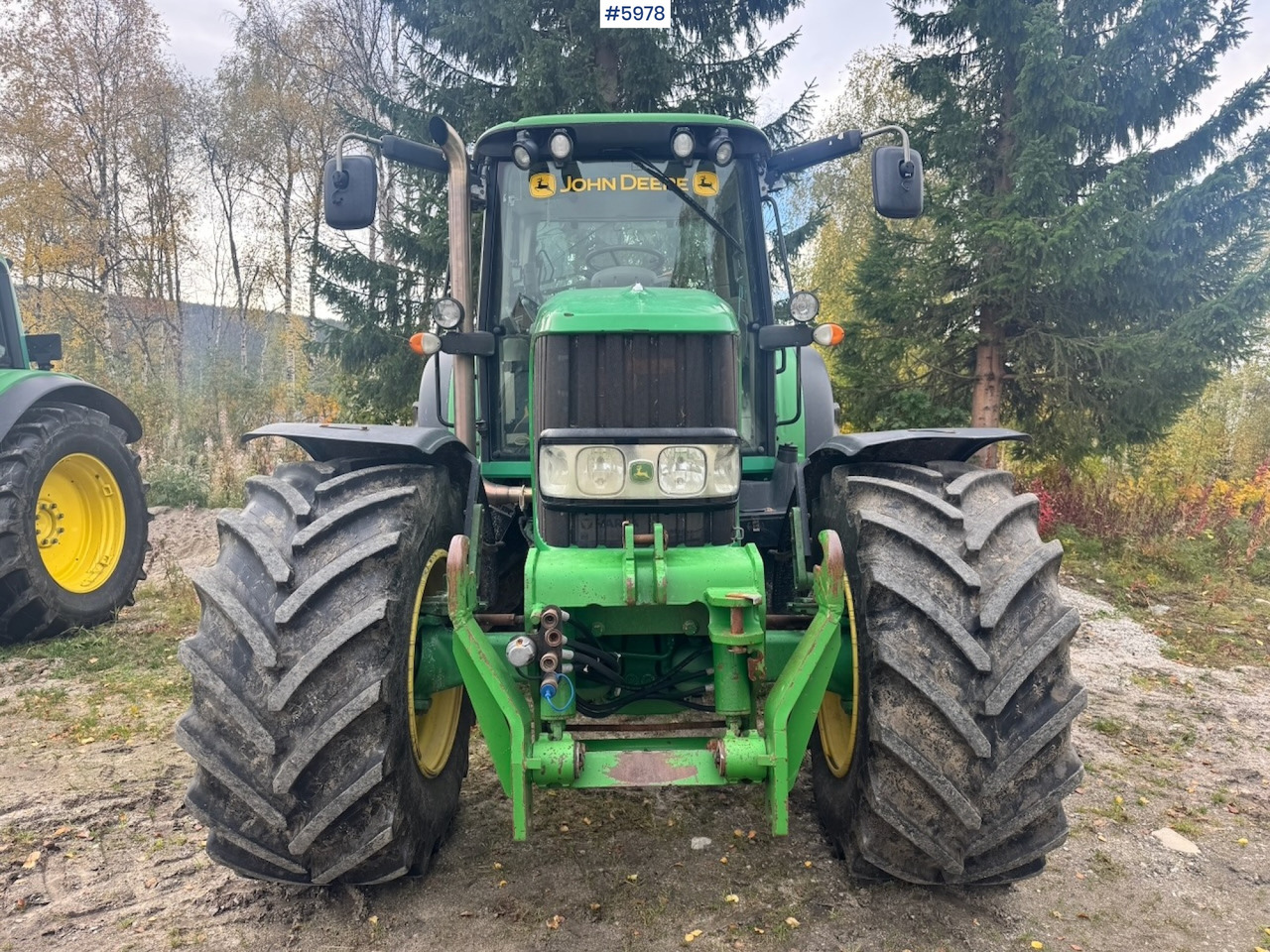 2010 John Deere 6930 with Front Hydraulic - Traktor: slika 2010 John Deere 6930 with Front Hydraulic - Traktor 2010 John Deere 6930 with Front Hydraulic - Traktor: slika 2010 John Deere 6930 with Front Hydraulic - Traktor