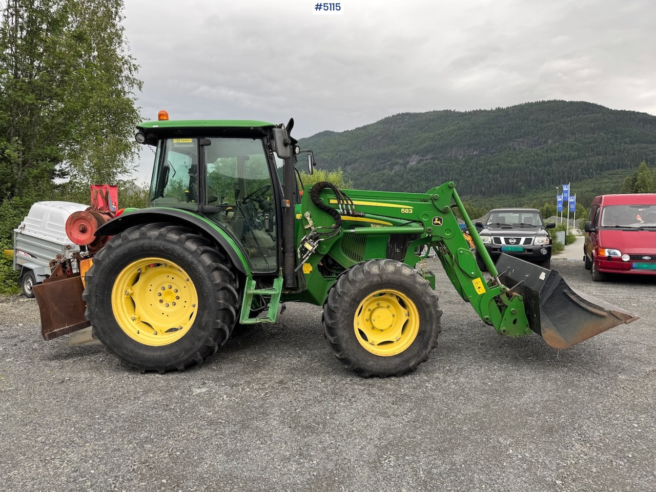 2011 John Deere 5080 M m/frontlaster. Lite timer! - Traktor: slika 2011 John Deere 5080 M m/frontlaster. Lite timer! - Traktor 2011 John Deere 5080 M m/frontlaster. Lite timer! - Traktor: slika 2011 John Deere 5080 M m/frontlaster. Lite timer! - Traktor