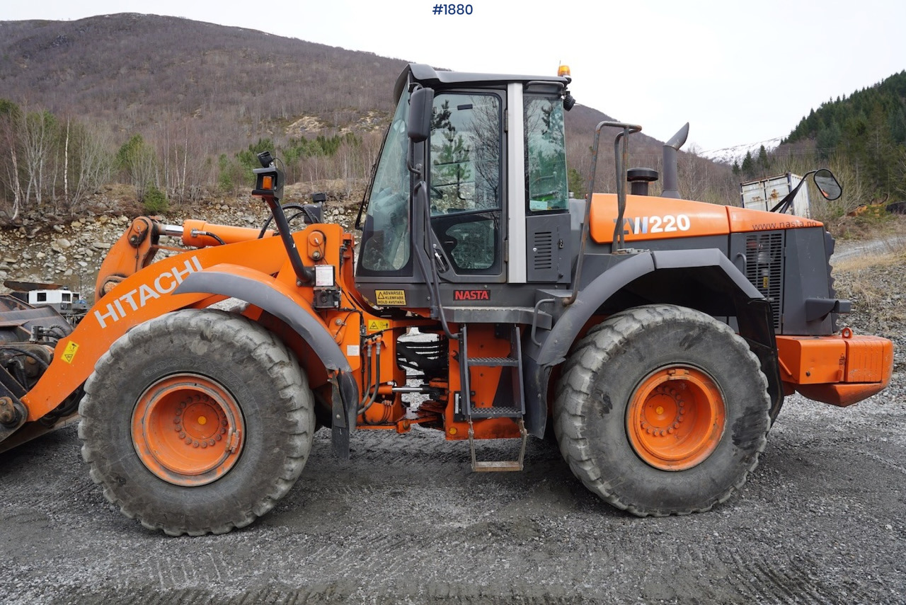 2012 Hitachi ZW220 - Utovarivač na kotačima: slika 2012 Hitachi ZW220 - Utovarivač na kotačima 2012 Hitachi ZW220 - Utovarivač na kotačima: slika 2012 Hitachi ZW220 - Utovarivač na kotačima