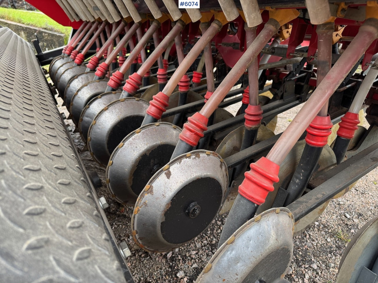 2012 Junkkari Simulta 3000 ST combination seed drill. - Kombajn i sijačica: slika 2012 Junkkari Simulta 3000 ST combination seed drill. - Kombajn i sijačica 2012 Junkkari Simulta 3000 ST combination seed drill. - Kombajn i sijačica: slika 2012 Junkkari Simulta 3000 ST combination seed drill. - Kombajn i sijačica