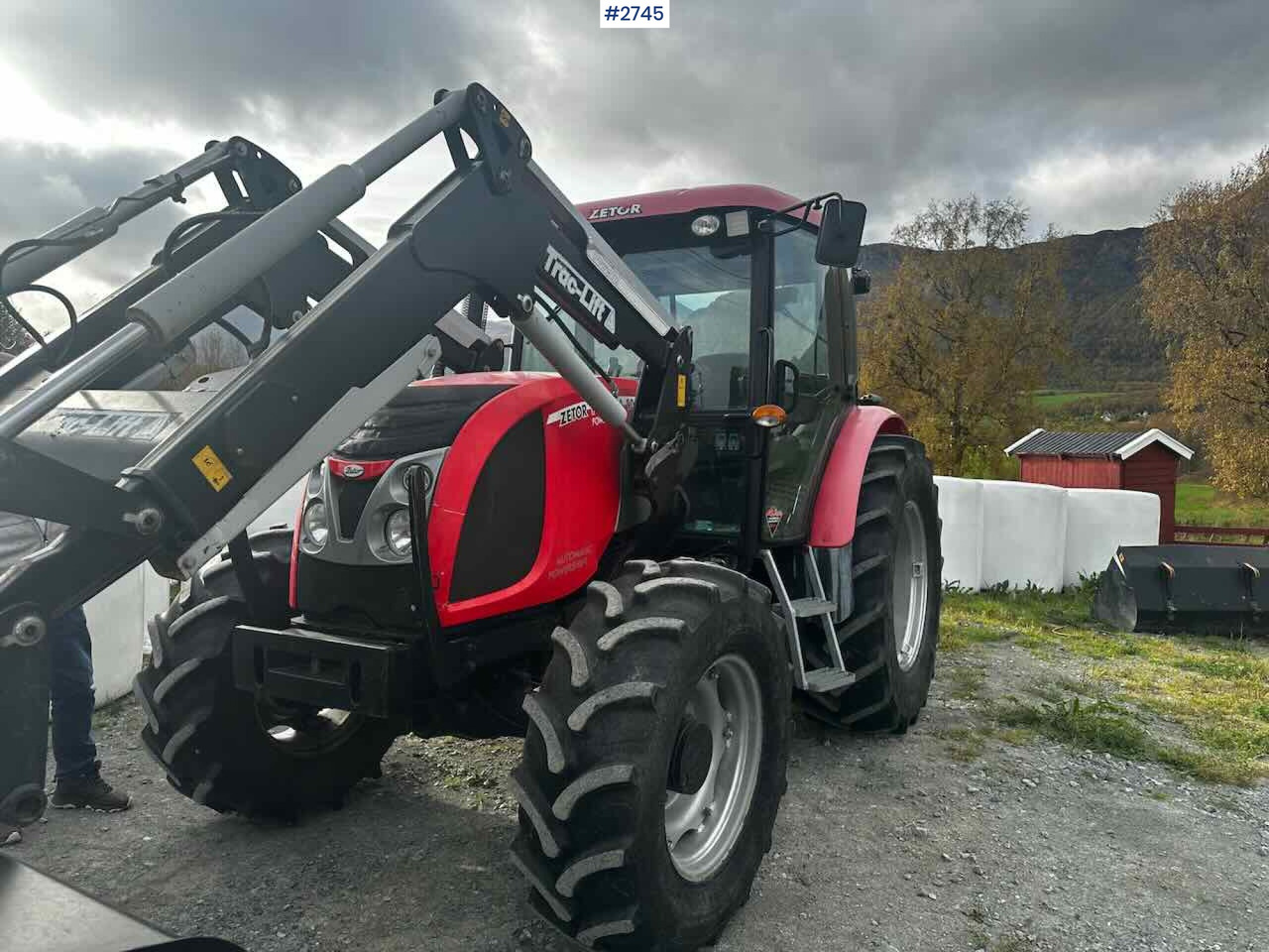 2012 ZETOR PROXIMA POWER 90 w/ Trac-lift Front loader and Bucket - Traktor: slika 2012 ZETOR PROXIMA POWER 90 w/ Trac-lift Front loader and Bucket - Traktor 2012 ZETOR PROXIMA POWER 90 w/ Trac-lift Front loader and Bucket - Traktor: slika 2012 ZETOR PROXIMA POWER 90 w/ Trac-lift Front loader and Bucket - Traktor