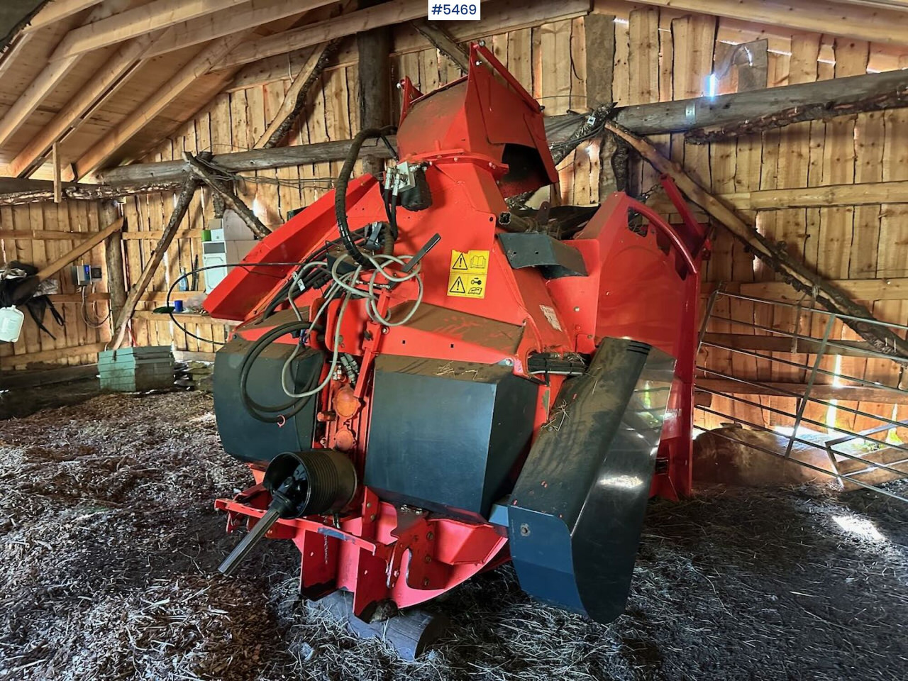 2013 Kuhn Primor 2060 M straw blower - Oprema za prevrtanje sijena: slika 2013 Kuhn Primor 2060 M straw blower - Oprema za prevrtanje sijena 2013 Kuhn Primor 2060 M straw blower - Oprema za prevrtanje sijena: slika 2013 Kuhn Primor 2060 M straw blower - Oprema za prevrtanje sijena