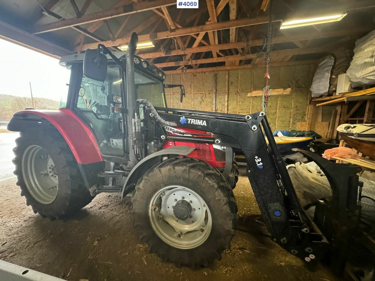 2013 Massey Ferguson 5455 w/ front loader, 2 buckets, pallet forks and blades. 1020 hours! - Traktor: slika 2013 Massey Ferguson 5455 w/ front loader, 2 buckets, pallet forks and blades. 1020 hours! - Traktor 2013 Massey Ferguson 5455 w/ front loader, 2 buckets, pallet forks and blades. 1020 hours! - Traktor: slika 2013 Massey Ferguson 5455 w/ front loader, 2 buckets, pallet forks and blades. 1020 hours! - Traktor