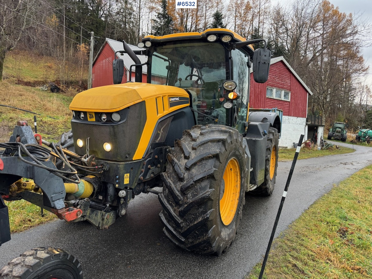 2015 JCB Fastrack 4220 w/ front hydraulics, front PTO and plow plate. Low hours! - Traktor: slika 2015 JCB Fastrack 4220 w/ front hydraulics, front PTO and plow plate. Low hours! - Traktor 2015 JCB Fastrack 4220 w/ front hydraulics, front PTO and plow plate. Low hours! - Traktor: slika 2015 JCB Fastrack 4220 w/ front hydraulics, front PTO and plow plate. Low hours! - Traktor