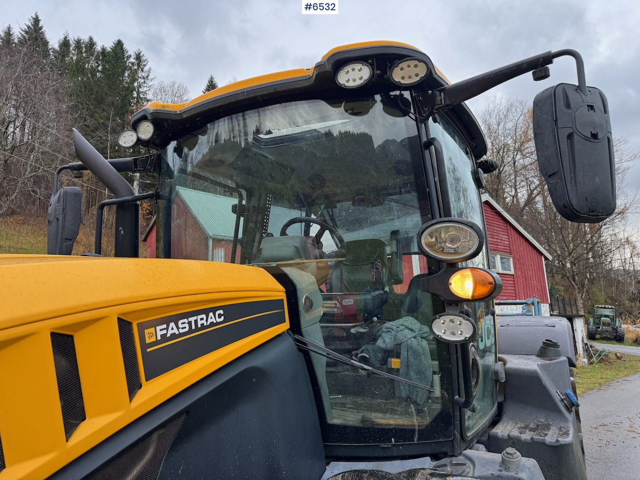 2015 JCB Fastrack 4220 w/ front hydraulics, front PTO and plow plate. Low hours! - Traktor: slika 2015 JCB Fastrack 4220 w/ front hydraulics, front PTO and plow plate. Low hours! - Traktor 2015 JCB Fastrack 4220 w/ front hydraulics, front PTO and plow plate. Low hours! - Traktor: slika 2015 JCB Fastrack 4220 w/ front hydraulics, front PTO and plow plate. Low hours! - Traktor