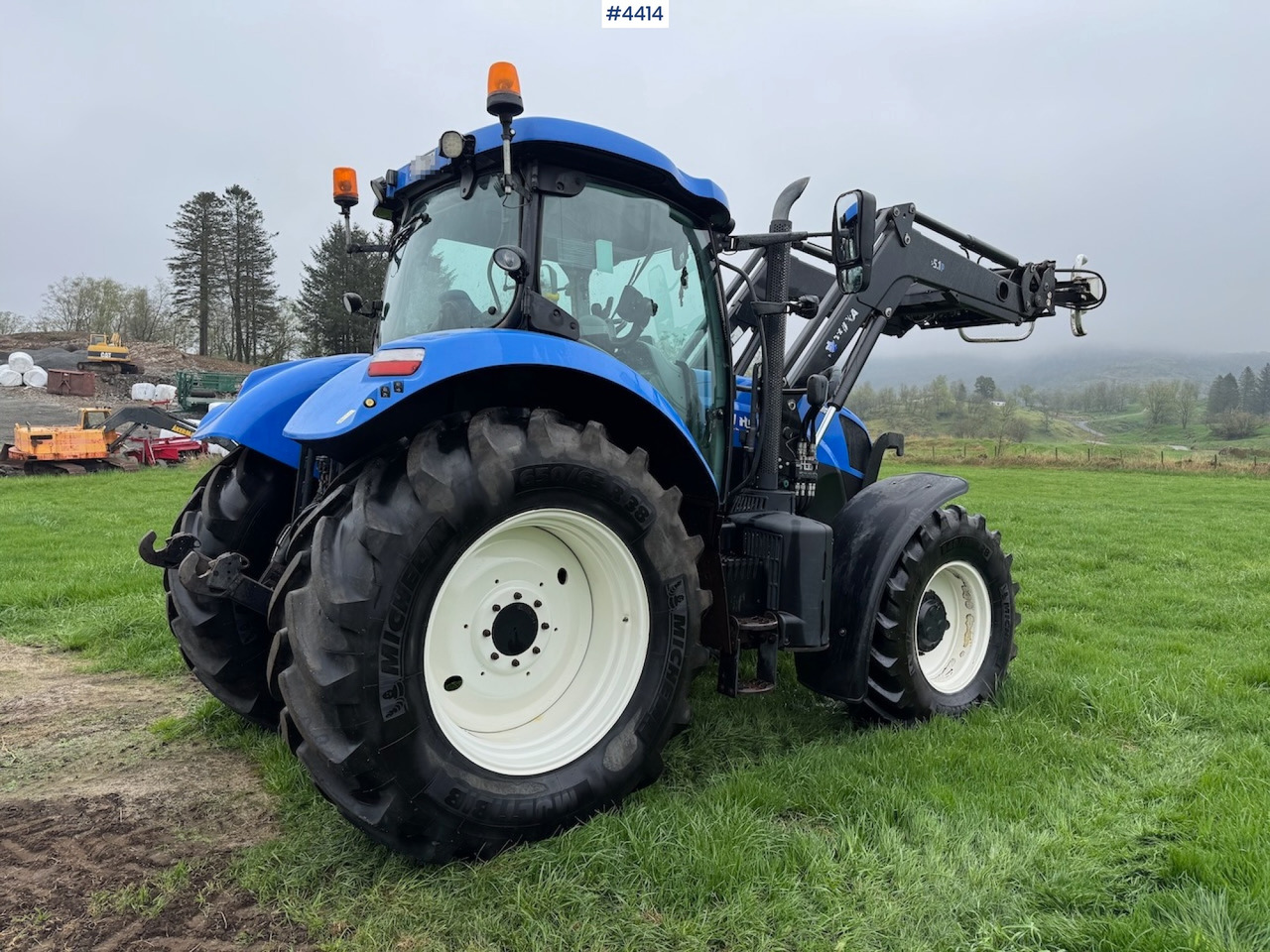 2015 New Holland T7.185 Auto Command w/Front Loader - Traktor: slika 2015 New Holland T7.185 Auto Command w/Front Loader - Traktor 2015 New Holland T7.185 Auto Command w/Front Loader - Traktor: slika 2015 New Holland T7.185 Auto Command w/Front Loader - Traktor
