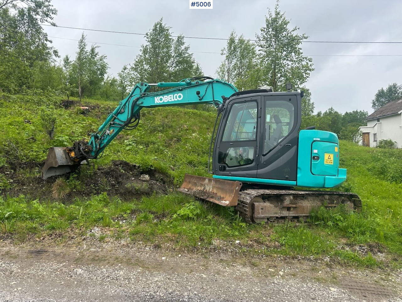 2016 Kobelco SK75SR-3E excavator w/ 2 buckets, rototilt and factory new engine - Bager: slika 2016 Kobelco SK75SR-3E excavator w/ 2 buckets, rototilt and factory new engine - Bager 2016 Kobelco SK75SR-3E excavator w/ 2 buckets, rototilt and factory new engine - Bager: slika 2016 Kobelco SK75SR-3E excavator w/ 2 buckets, rototilt and factory new engine - Bager