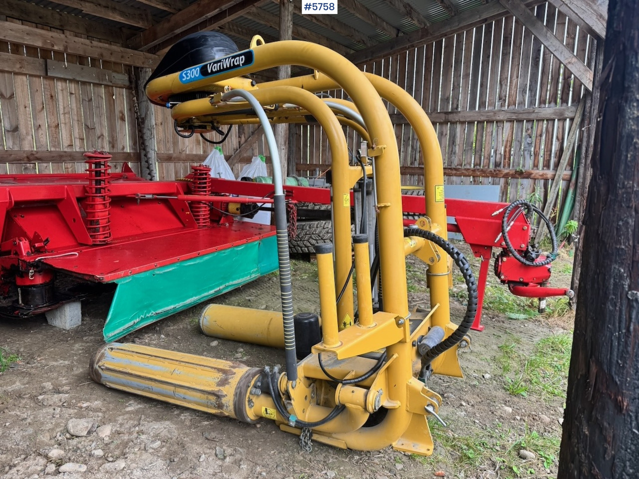 2016 Tanco VariWrap S300 Round Bale Wrapper - Oprema za prevrtanje sijena: slika 2016 Tanco VariWrap S300 Round Bale Wrapper - Oprema za prevrtanje sijena 2016 Tanco VariWrap S300 Round Bale Wrapper - Oprema za prevrtanje sijena: slika 2016 Tanco VariWrap S300 Round Bale Wrapper - Oprema za prevrtanje sijena