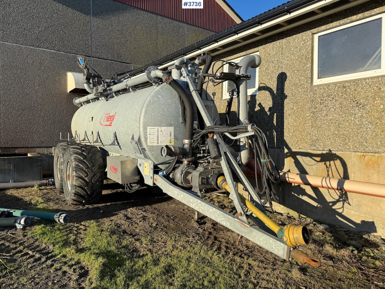 2017 Fliegl VFW 10600 Tandem w/lots of equipment - Cisterna za gnojnicu: slika 2017 Fliegl VFW 10600 Tandem w/lots of equipment - Cisterna za gnojnicu 2017 Fliegl VFW 10600 Tandem w/lots of equipment - Cisterna za gnojnicu: slika 2017 Fliegl VFW 10600 Tandem w/lots of equipment - Cisterna za gnojnicu
