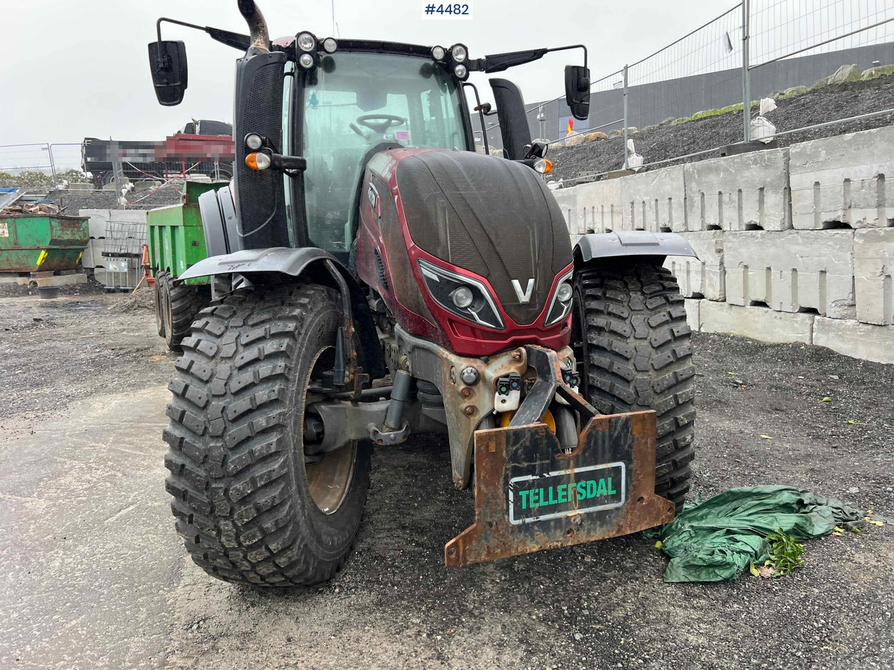 Zakup  2017 Valtra T234 tractor Plow rigged Tractor 2017 Valtra T234 tractor Plow rigged Tractor: slika Zakup  2017 Valtra T234 tractor Plow rigged Tractor 2017 Valtra T234 tractor Plow rigged Tractor