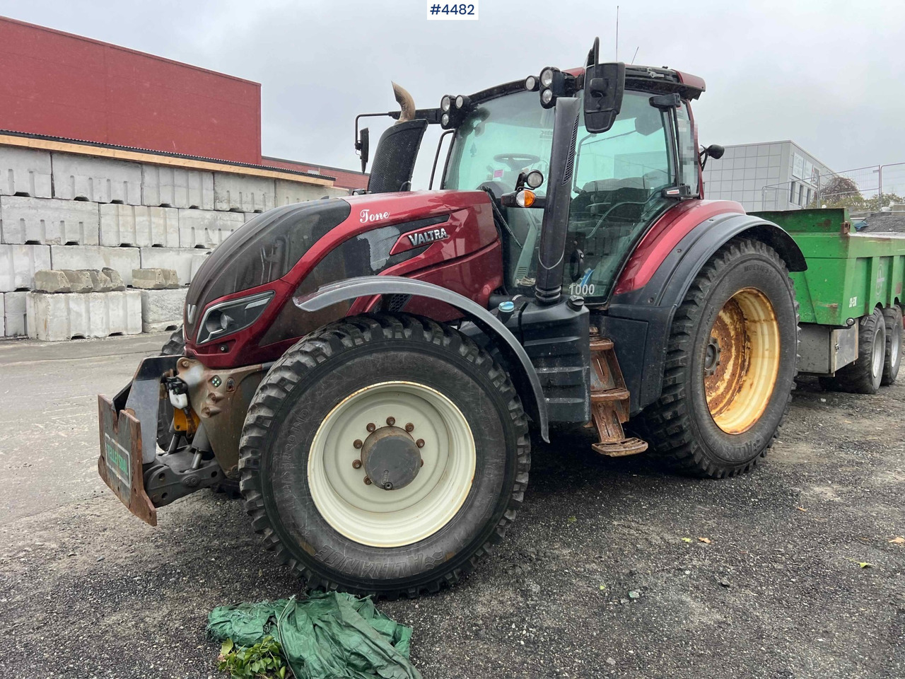 2017 Valtra T234 tractor Plow rigged Tractor - Traktor: slika 2017 Valtra T234 tractor Plow rigged Tractor - Traktor 2017 Valtra T234 tractor Plow rigged Tractor - Traktor: slika 2017 Valtra T234 tractor Plow rigged Tractor - Traktor