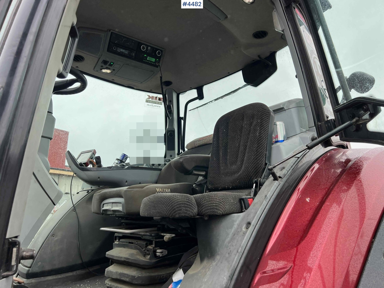 Zakup  2017 Valtra T234 tractor Plow rigged Tractor 2017 Valtra T234 tractor Plow rigged Tractor: slika Zakup  2017 Valtra T234 tractor Plow rigged Tractor 2017 Valtra T234 tractor Plow rigged Tractor