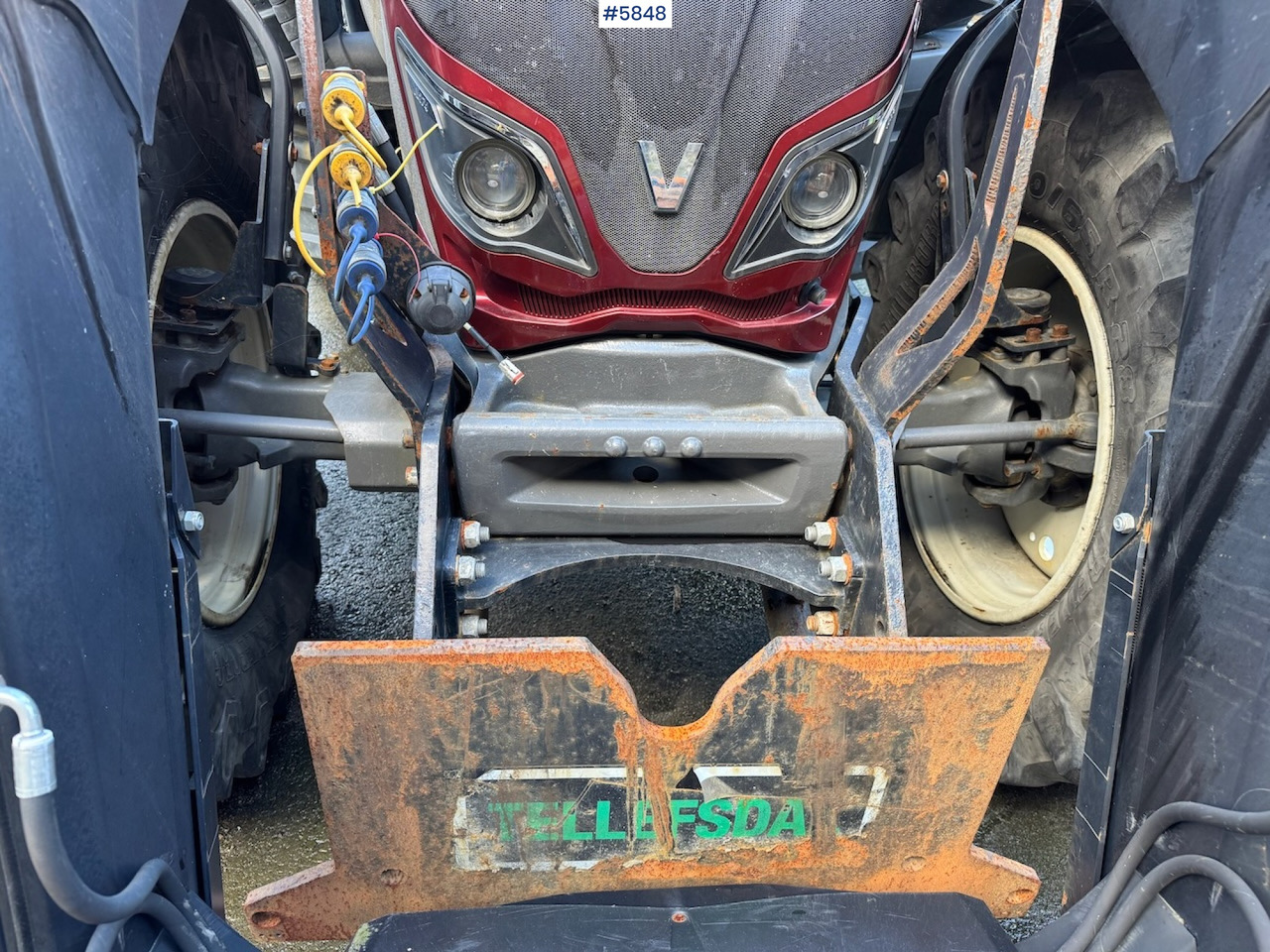 2018 Valtra N174 w/ front loader and plow plate. - Traktor: slika 2018 Valtra N174 w/ front loader and plow plate. - Traktor 2018 Valtra N174 w/ front loader and plow plate. - Traktor: slika 2018 Valtra N174 w/ front loader and plow plate. - Traktor