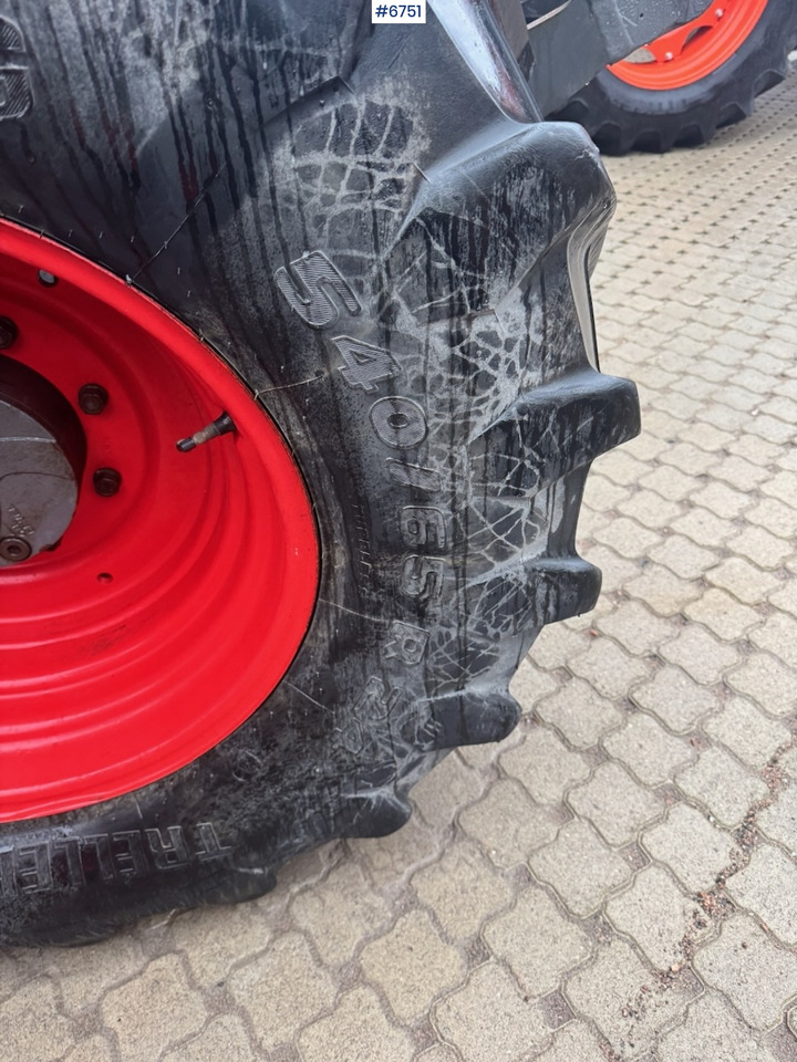 Traktor 2019 Fendt 313 Vario w/ Front hydraulics and 2 sets of tires.: slika Traktor 2019 Fendt 313 Vario w/ Front hydraulics and 2 sets of tires. Traktor 2019 Fendt 313 Vario w/ Front hydraulics and 2 sets of tires.: slika Traktor 2019 Fendt 313 Vario w/ Front hydraulics and 2 sets of tires.