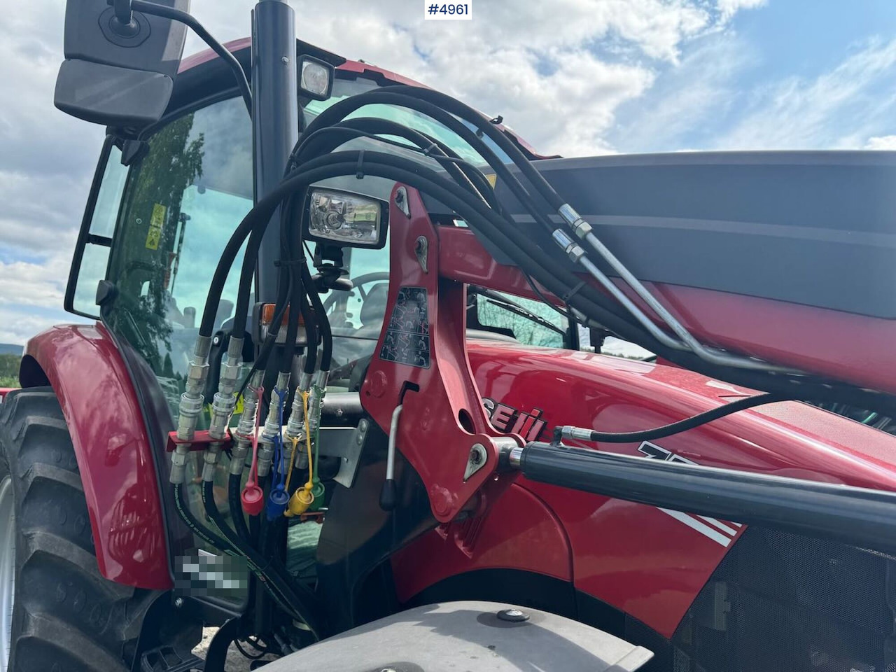 2021 Case IH Famall 75C w/ front loader. 150 Hours! - Traktor: slika 2021 Case IH Famall 75C w/ front loader. 150 Hours! - Traktor 2021 Case IH Famall 75C w/ front loader. 150 Hours! - Traktor: slika 2021 Case IH Famall 75C w/ front loader. 150 Hours! - Traktor