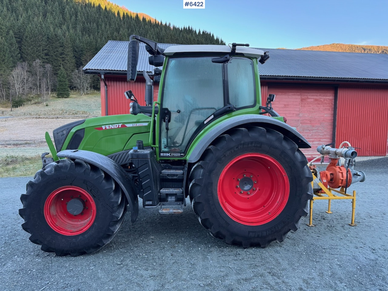2021 Fendt 314 Vario Profi Plus w/ front hydraulics and front PTO. Low hours! - Traktor: slika 2021 Fendt 314 Vario Profi Plus w/ front hydraulics and front PTO. Low hours! - Traktor 2021 Fendt 314 Vario Profi Plus w/ front hydraulics and front PTO. Low hours! - Traktor: slika 2021 Fendt 314 Vario Profi Plus w/ front hydraulics and front PTO. Low hours! - Traktor