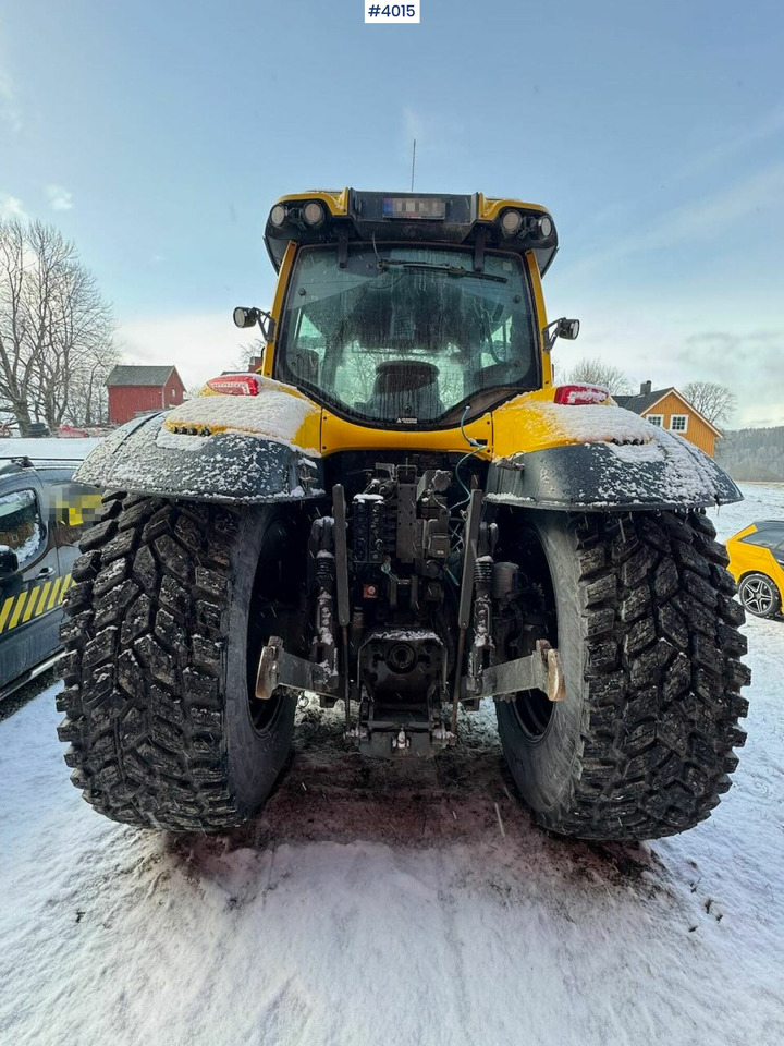 2021 Valtra T255 w/ Quicke G7s front loader - Traktor: slika 2021 Valtra T255 w/ Quicke G7s front loader - Traktor 2021 Valtra T255 w/ Quicke G7s front loader - Traktor: slika 2021 Valtra T255 w/ Quicke G7s front loader - Traktor