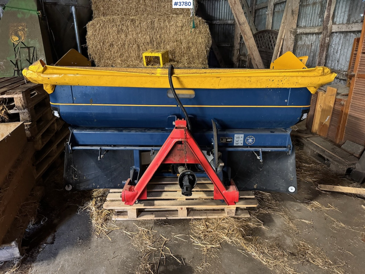 2022 Bogballe L20 Plus w/Calibrator ICON - Rasipač gnojiva: slika 2022 Bogballe L20 Plus w/Calibrator ICON - Rasipač gnojiva 2022 Bogballe L20 Plus w/Calibrator ICON - Rasipač gnojiva: slika 2022 Bogballe L20 Plus w/Calibrator ICON - Rasipač gnojiva