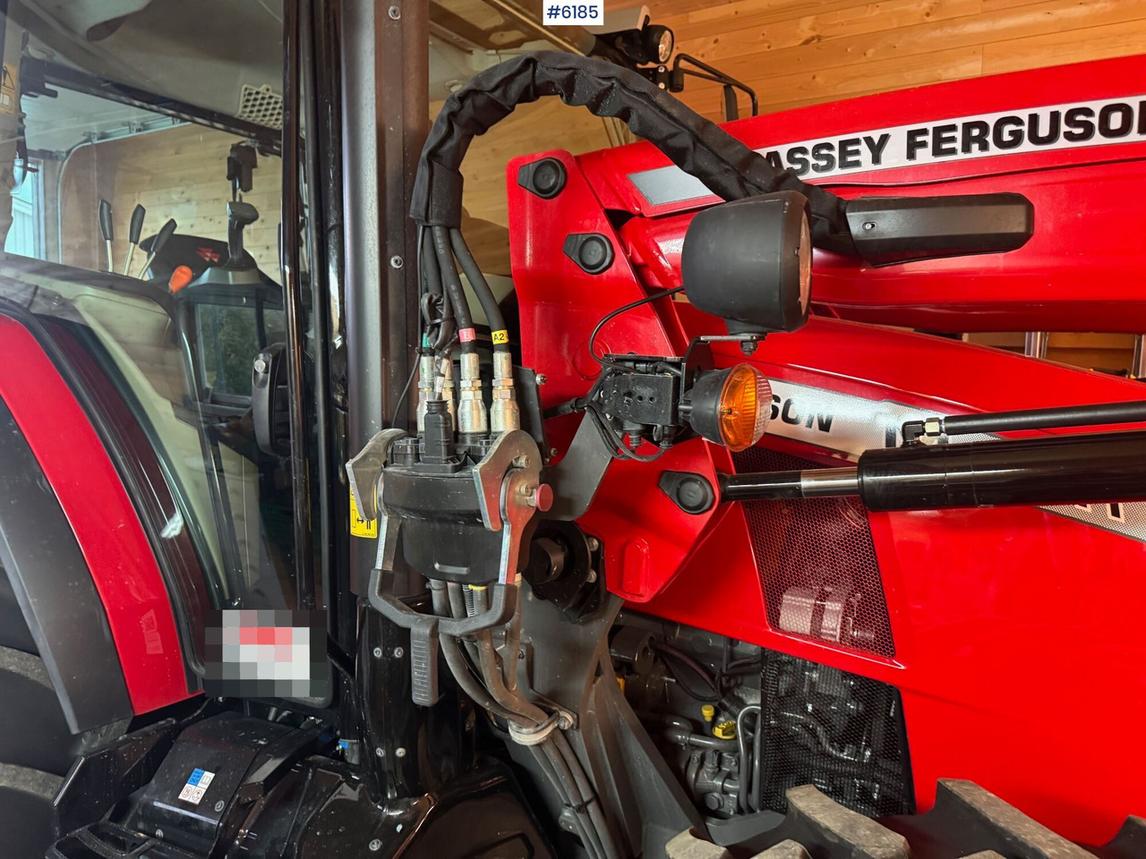 Traktor 2023 Massey Ferguson 5711M Dyna w/ loader with 3rd function. Only 115 hours!: slika Traktor 2023 Massey Ferguson 5711M Dyna w/ loader with 3rd function. Only 115 hours! Traktor 2023 Massey Ferguson 5711M Dyna w/ loader with 3rd function. Only 115 hours!: slika Traktor 2023 Massey Ferguson 5711M Dyna w/ loader with 3rd function. Only 115 hours!