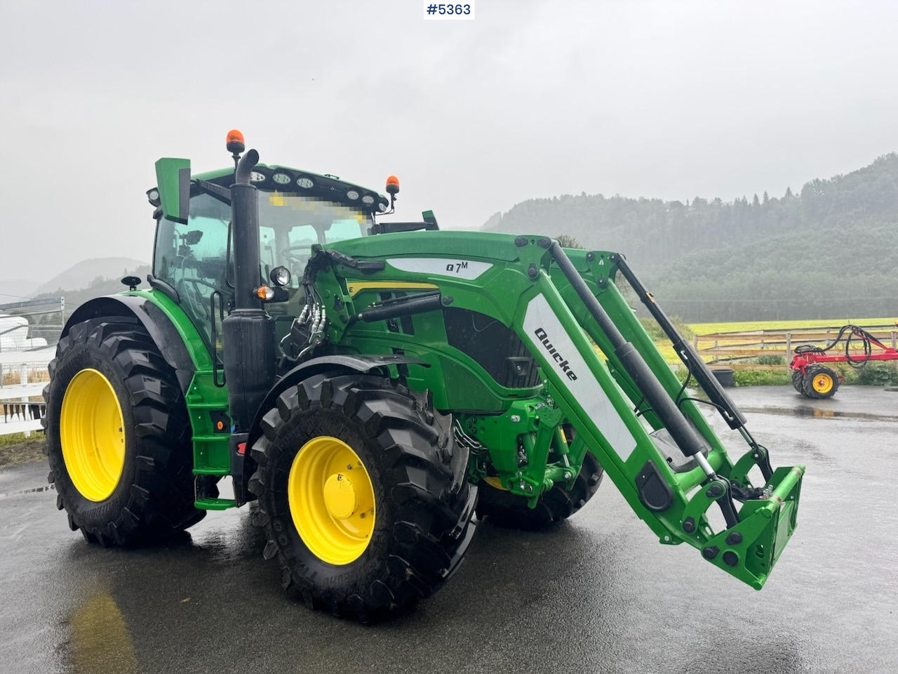 2024 John Deere 6R 215 w/ Front Loader and Front Hydraulics. 520 hours! - Traktor: slika 2024 John Deere 6R 215 w/ Front Loader and Front Hydraulics. 520 hours! - Traktor 2024 John Deere 6R 215 w/ Front Loader and Front Hydraulics. 520 hours! - Traktor: slika 2024 John Deere 6R 215 w/ Front Loader and Front Hydraulics. 520 hours! - Traktor