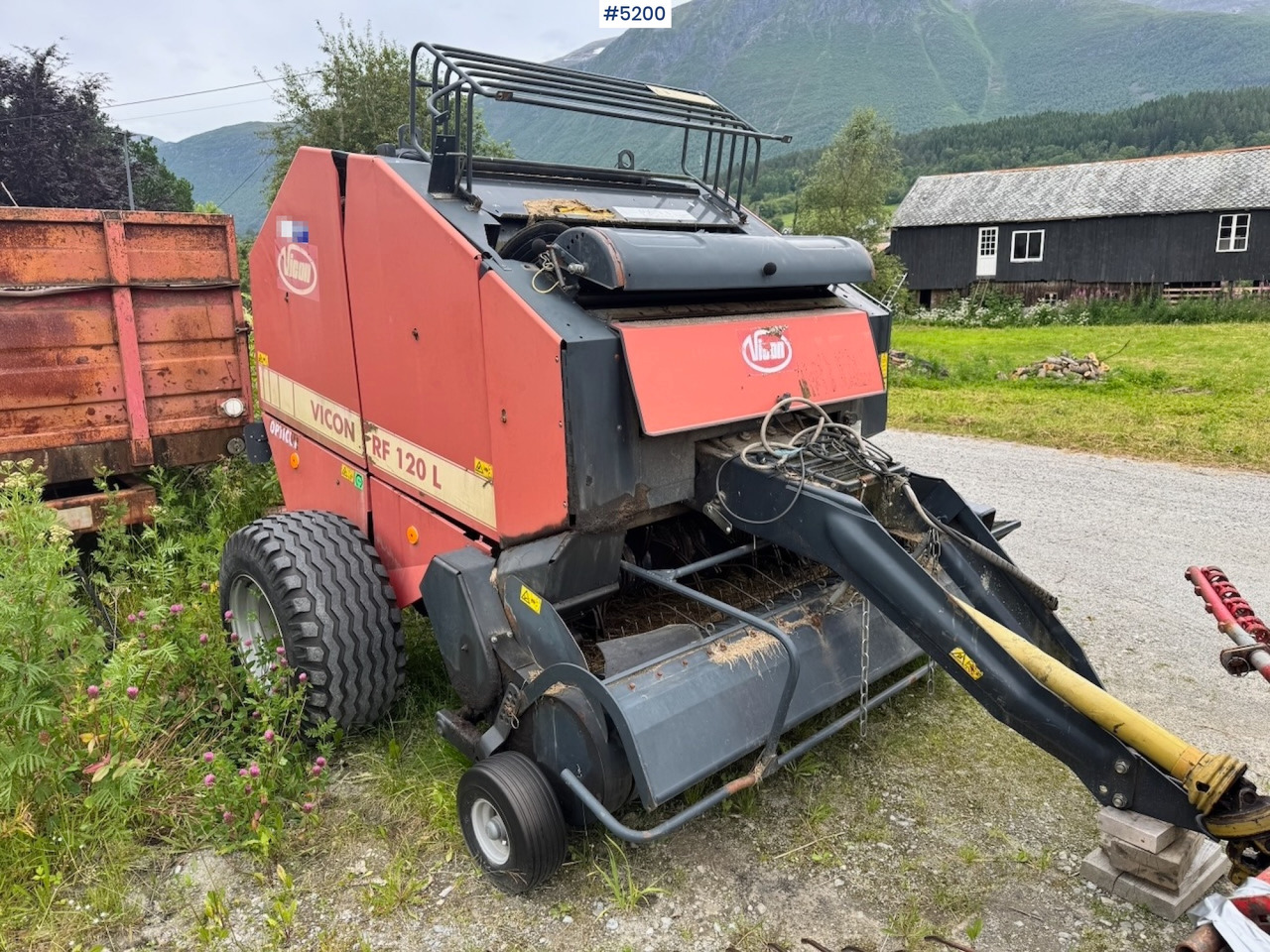 Approx. 2000 Vicon RF 120L Round Baler - Oprema za prevrtanje sijena: slika Approx. 2000 Vicon RF 120L Round Baler - Oprema za prevrtanje sijena Approx. 2000 Vicon RF 120L Round Baler - Oprema za prevrtanje sijena: slika Approx. 2000 Vicon RF 120L Round Baler - Oprema za prevrtanje sijena