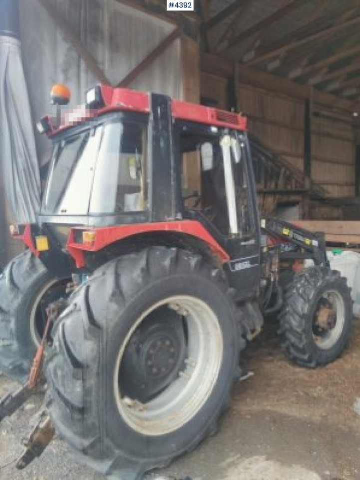 Case International 885XL 4x4 with trima loader - Traktor: slika Case International 885XL 4x4 with trima loader - Traktor Case International 885XL 4x4 with trima loader - Traktor: slika Case International 885XL 4x4 with trima loader - Traktor