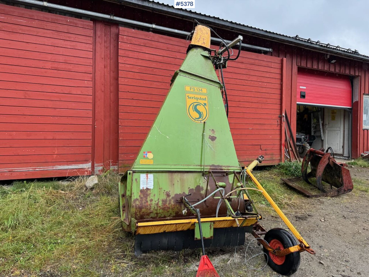 English: Serigstad FS 134 Forage Harvester with Frame - Oprema za prevrtanje sijena: slika English: Serigstad FS 134 Forage Harvester with Frame - Oprema za prevrtanje sijena English: Serigstad FS 134 Forage Harvester with Frame - Oprema za prevrtanje sijena: slika English: Serigstad FS 134 Forage Harvester with Frame - Oprema za prevrtanje sijena