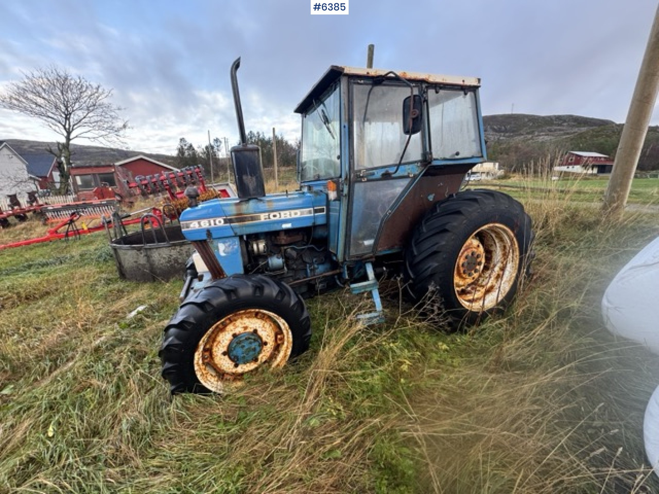 Ford 4610 4x4 tractor. 3,561 hours! - Traktor: slika Ford 4610 4x4 tractor. 3,561 hours! - Traktor Ford 4610 4x4 tractor. 3,561 hours! - Traktor: slika Ford 4610 4x4 tractor. 3,561 hours! - Traktor
