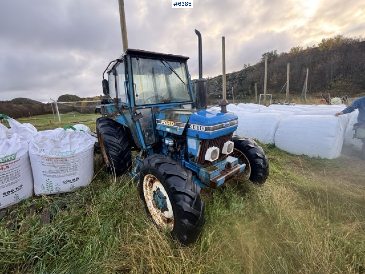 Ford 4610 4x4 tractor. 3,561 hours! - Traktor: slika Ford 4610 4x4 tractor. 3,561 hours! - Traktor Ford 4610 4x4 tractor. 3,561 hours! - Traktor: slika Ford 4610 4x4 tractor. 3,561 hours! - Traktor