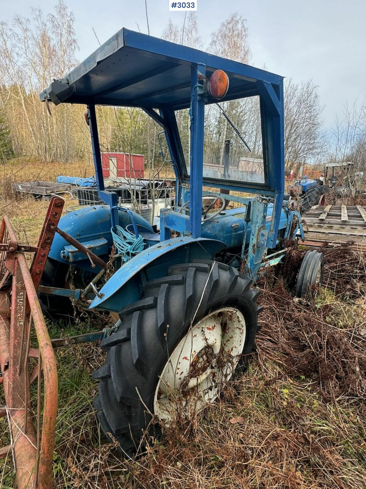Ford Dexta tractor. Rep object. - Traktor: slika Ford Dexta tractor. Rep object. - Traktor Ford Dexta tractor. Rep object. - Traktor: slika Ford Dexta tractor. Rep object. - Traktor