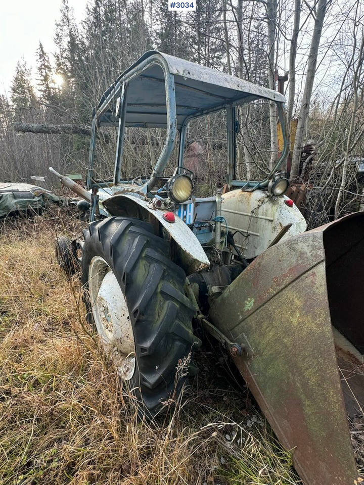 Ford Super Dexta. Rep object. - Traktor: slika Ford Super Dexta. Rep object. - Traktor Ford Super Dexta. Rep object. - Traktor: slika Ford Super Dexta. Rep object. - Traktor