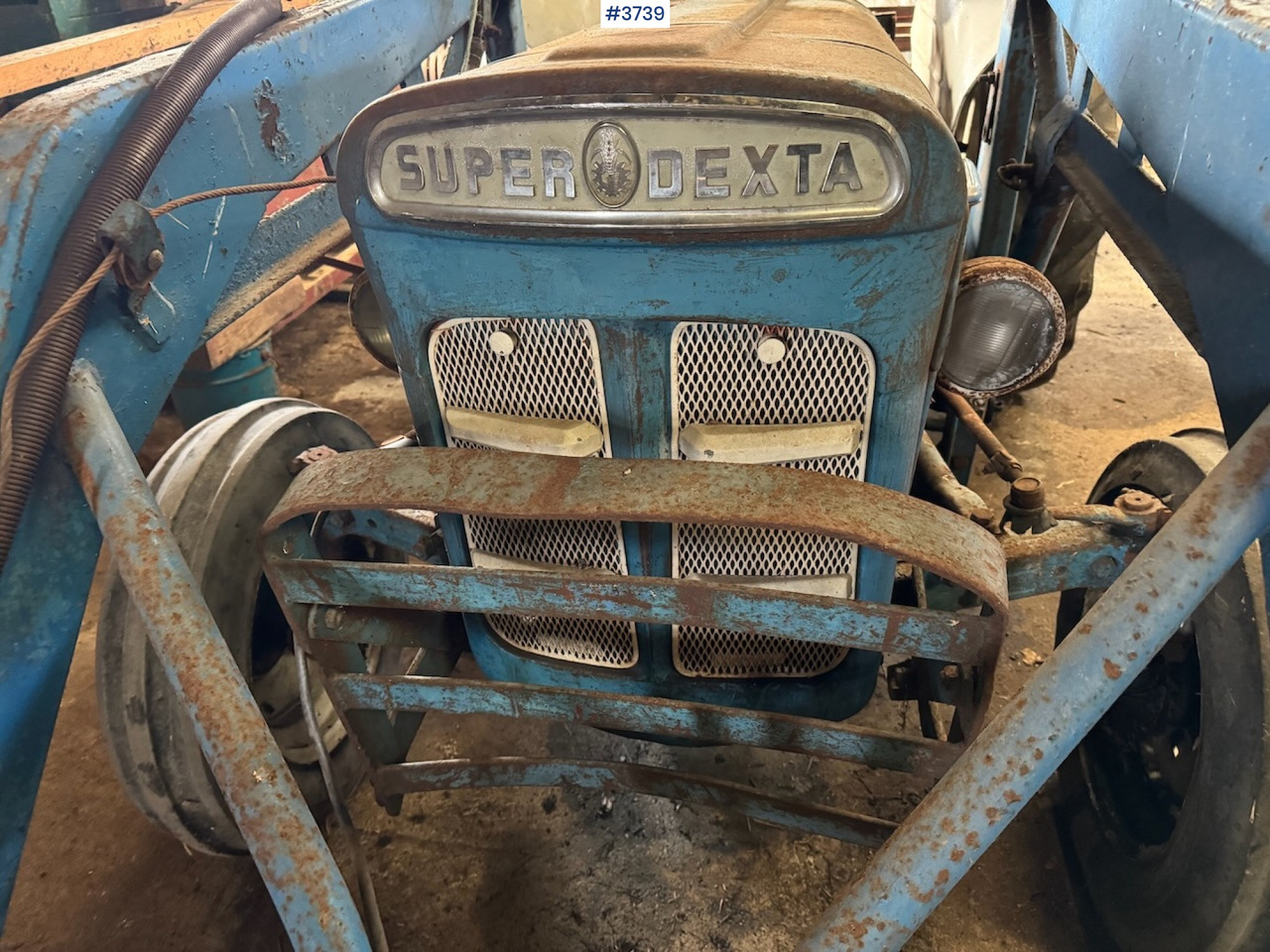 Ford Super Dexta w/front loader - Traktor: slika Ford Super Dexta w/front loader - Traktor Ford Super Dexta w/front loader - Traktor: slika Ford Super Dexta w/front loader - Traktor
