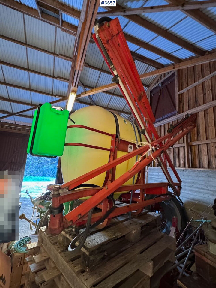 Hardi field sprayer, 8 meters - Prskalica: slika Hardi field sprayer, 8 meters - Prskalica Hardi field sprayer, 8 meters - Prskalica: slika Hardi field sprayer, 8 meters - Prskalica