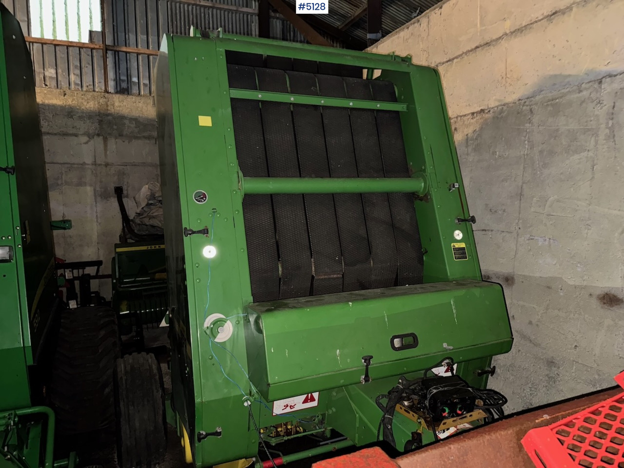 John Deere 550 Round Baler - Oprema za prevrtanje sijena: slika John Deere 550 Round Baler - Oprema za prevrtanje sijena John Deere 550 Round Baler - Oprema za prevrtanje sijena: slika John Deere 550 Round Baler - Oprema za prevrtanje sijena