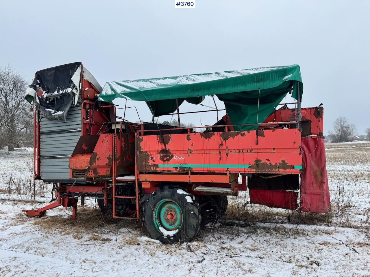 Kverneland N2100 Potetopptaker with Kverneland desmantling machine. - Kombajn za krumpir: slika Kverneland N2100 Potetopptaker with Kverneland desmantling machine. - Kombajn za krumpir Kverneland N2100 Potetopptaker with Kverneland desmantling machine. - Kombajn za krumpir: slika Kverneland N2100 Potetopptaker with Kverneland desmantling machine. - Kombajn za krumpir