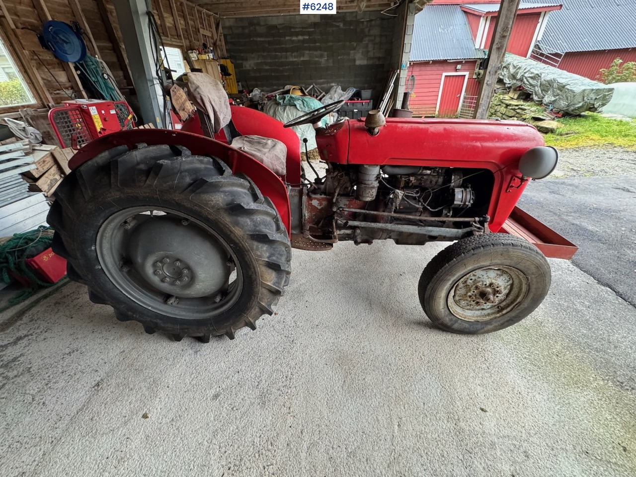 Massey Ferguson 35. - Traktor: slika Massey Ferguson 35. - Traktor Massey Ferguson 35. - Traktor: slika Massey Ferguson 35. - Traktor