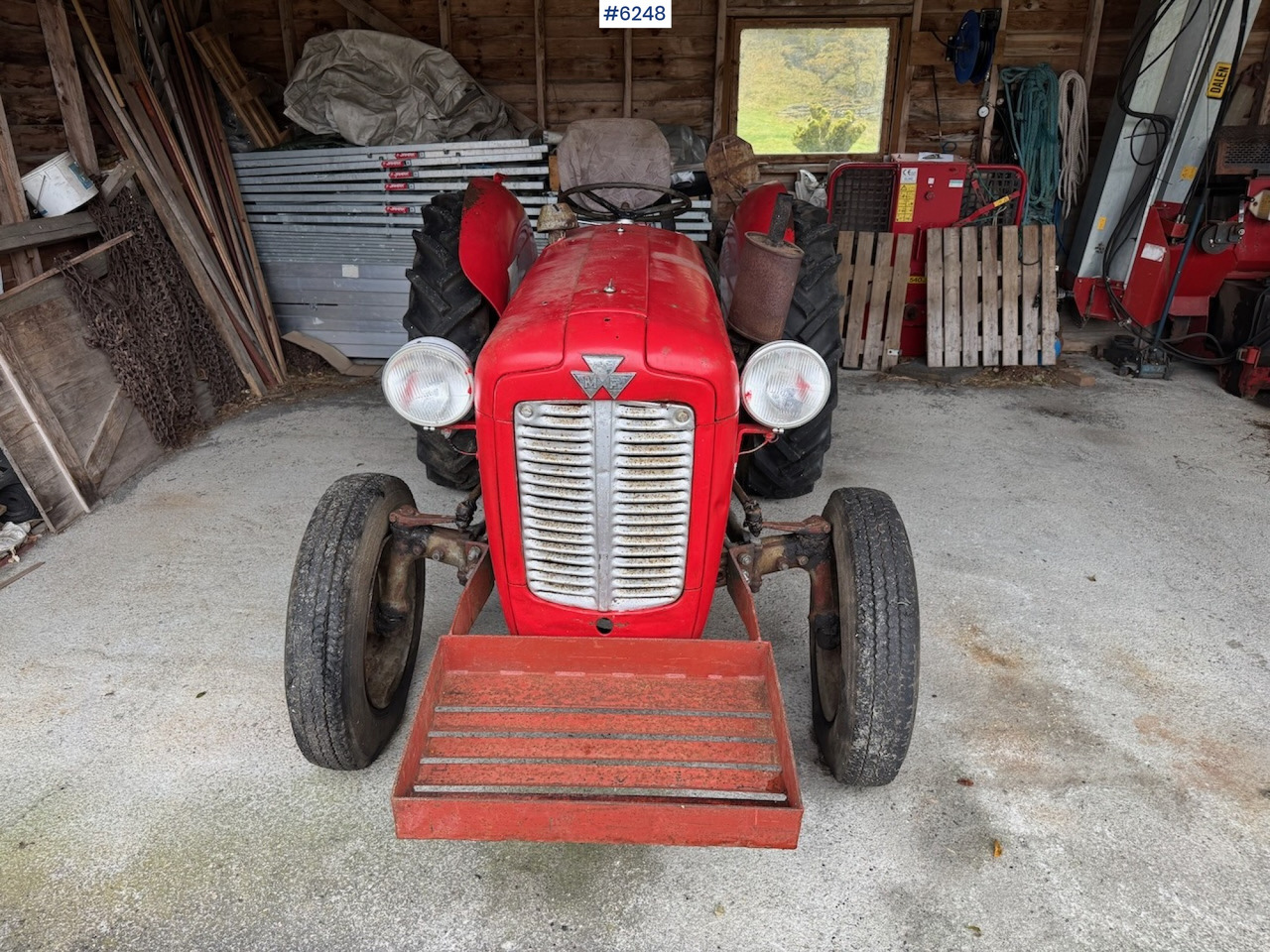 Massey Ferguson 35. - Traktor: slika Massey Ferguson 35. - Traktor Massey Ferguson 35. - Traktor: slika Massey Ferguson 35. - Traktor