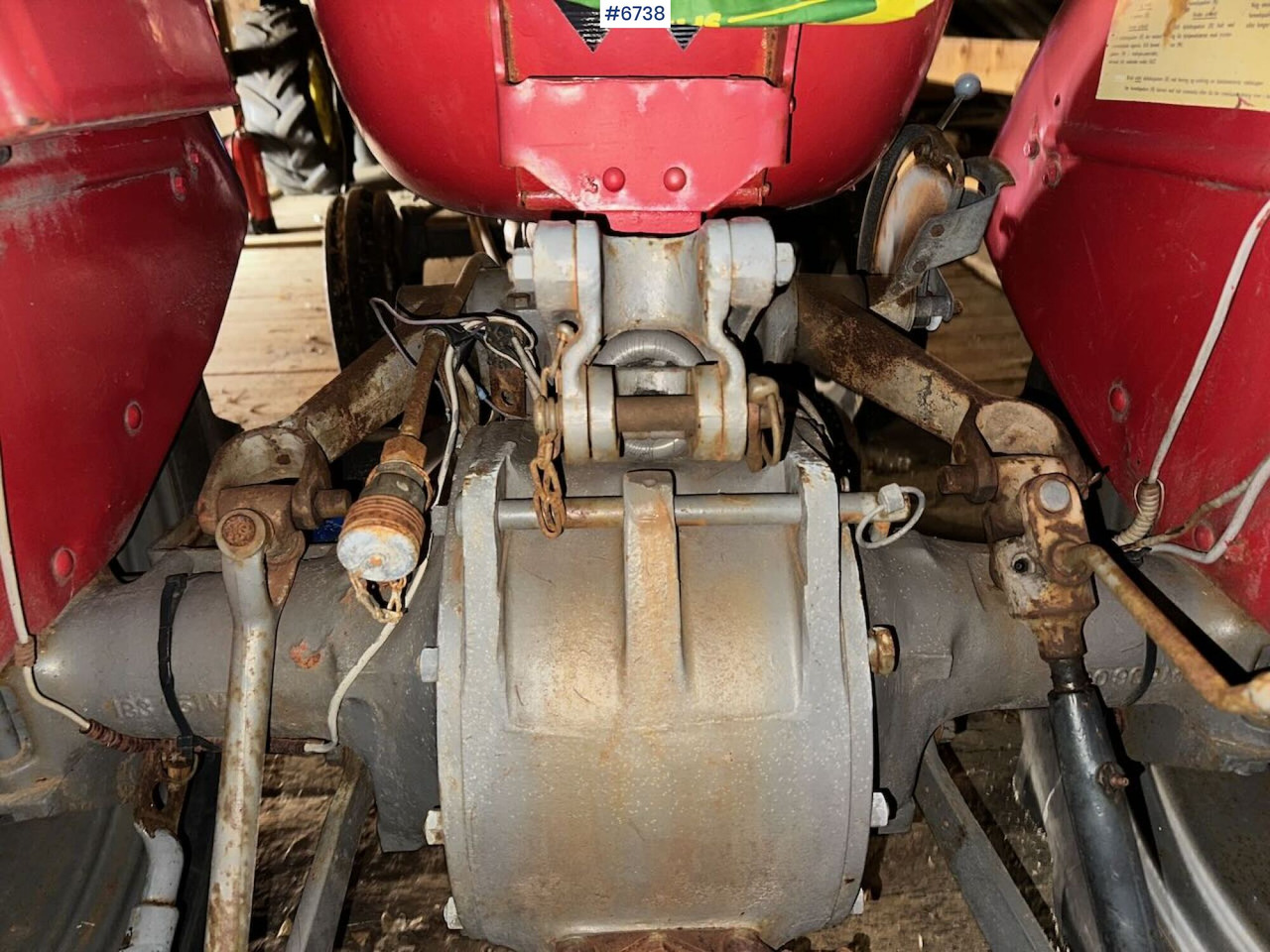 Traktor Massey-Ferguson 35x traktor: slika Traktor Massey-Ferguson 35x traktor Traktor Massey-Ferguson 35x traktor: slika Traktor Massey-Ferguson 35x traktor