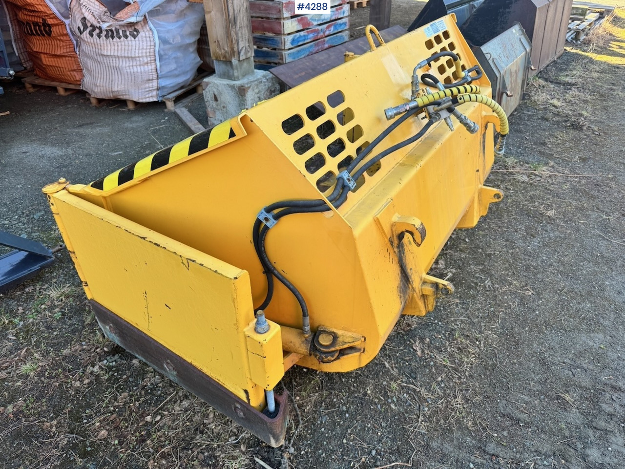 2008 Rote SLK10 Flap Wing Tray - Namjenska/ Posebna vozila: slika  2008 Rote SLK10 Flap Wing Tray - Namjenska/ Posebna vozila 2008 Rote SLK10 Flap Wing Tray - Namjenska/ Posebna vozila: slika  2008 Rote SLK10 Flap Wing Tray - Namjenska/ Posebna vozila