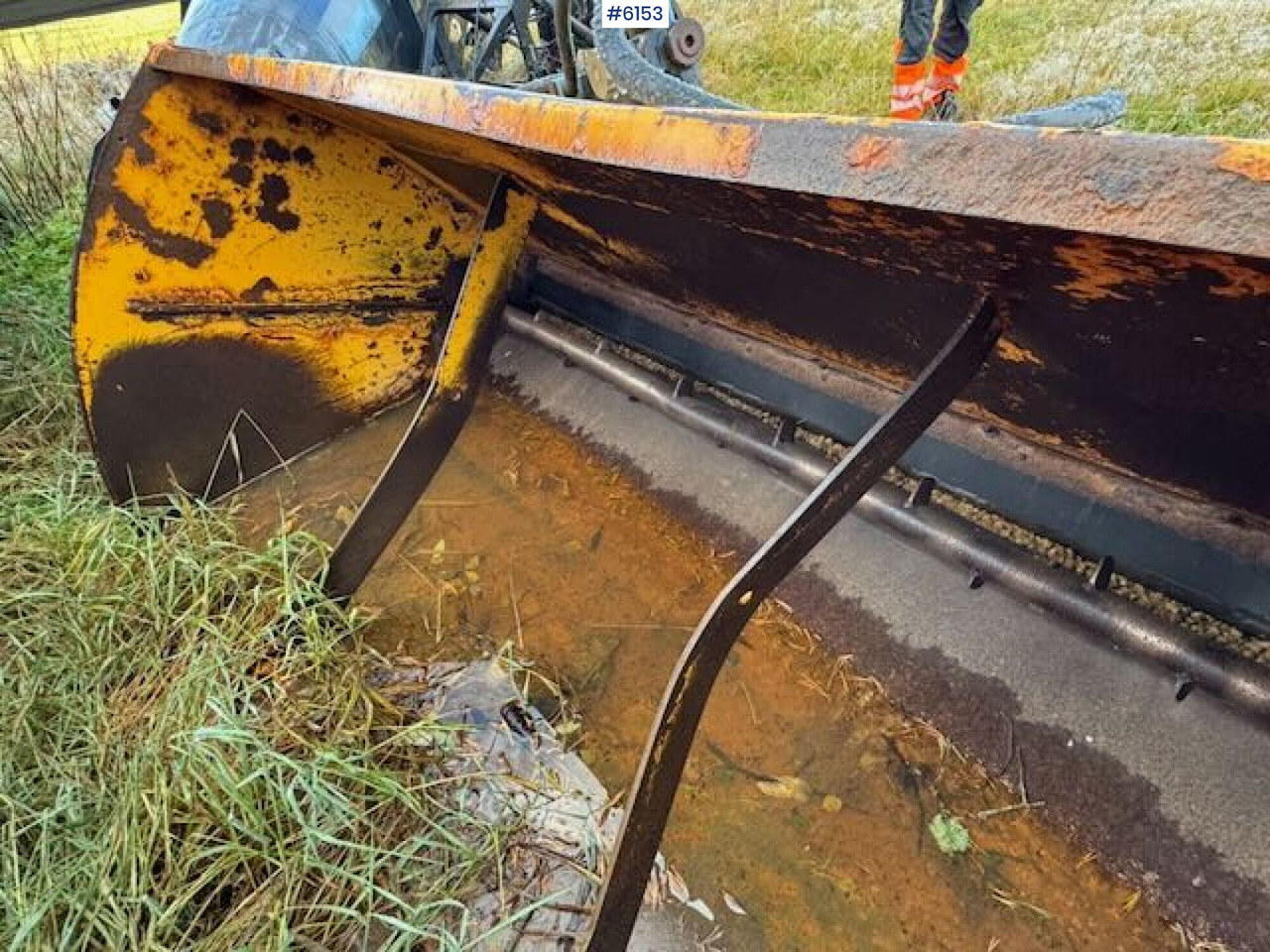 2012 Dalen 2034 sand spreader - Namjenska/ Posebna vozila: slika 2012 Dalen 2034 sand spreader - Namjenska/ Posebna vozila 2012 Dalen 2034 sand spreader - Namjenska/ Posebna vozila: slika 2012 Dalen 2034 sand spreader - Namjenska/ Posebna vozila