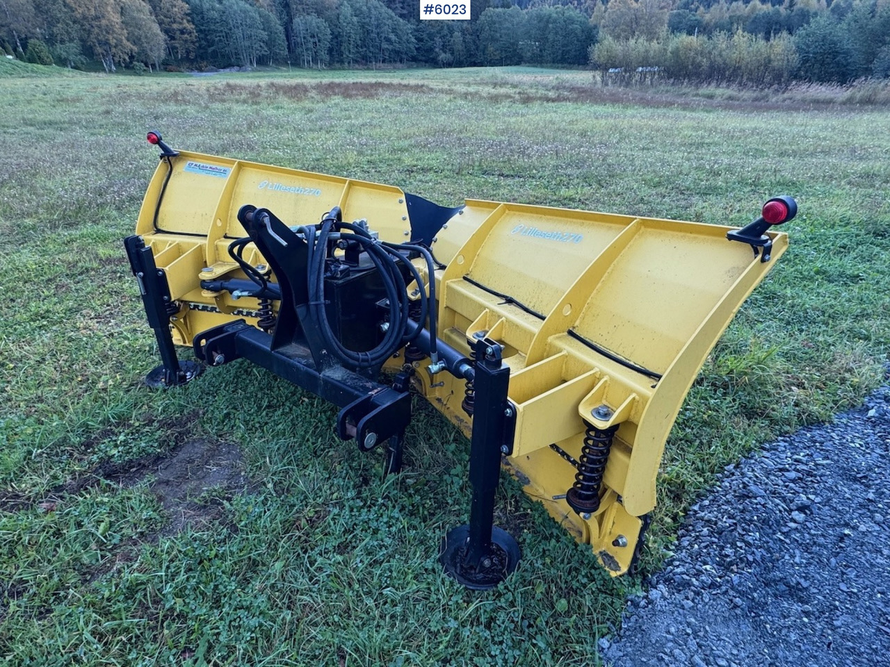 Lilleseth V-plow 270 w/ 3rd and 4th function! - Namjenska/ Posebna vozila: slika Lilleseth V-plow 270 w/ 3rd and 4th function! - Namjenska/ Posebna vozila Lilleseth V-plow 270 w/ 3rd and 4th function! - Namjenska/ Posebna vozila: slika Lilleseth V-plow 270 w/ 3rd and 4th function! - Namjenska/ Posebna vozila