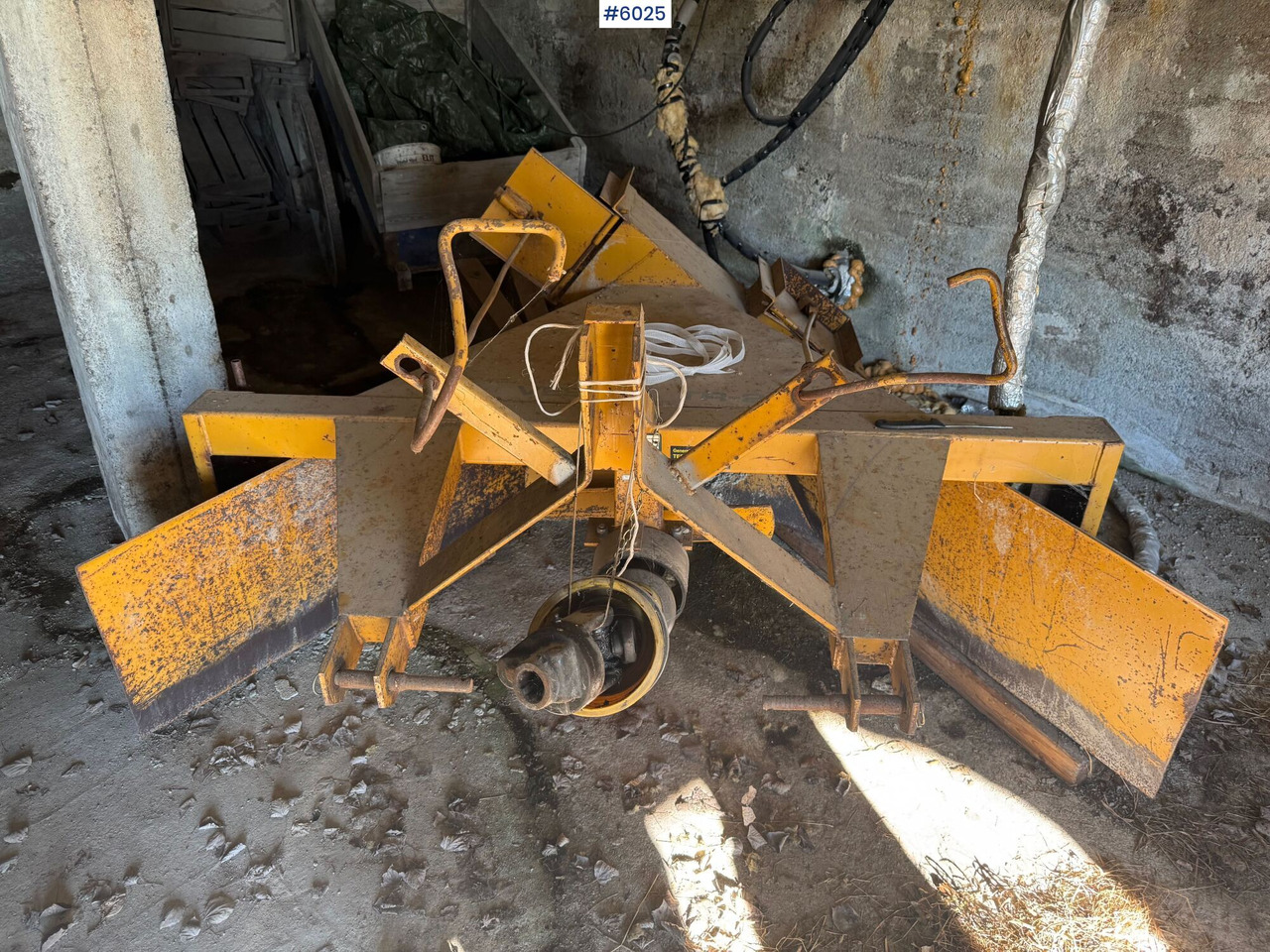 Terra V-Snow blower - Namjenska/ Posebna vozila: slika Terra V-Snow blower - Namjenska/ Posebna vozila Terra V-Snow blower - Namjenska/ Posebna vozila: slika Terra V-Snow blower - Namjenska/ Posebna vozila