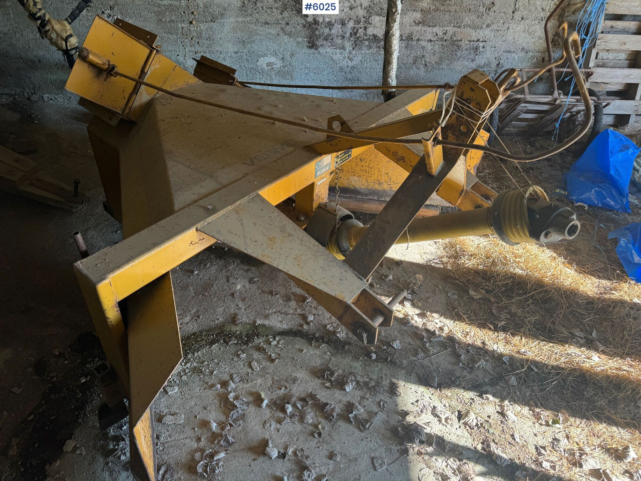 Terra V-Snow blower - Namjenska/ Posebna vozila: slika Terra V-Snow blower - Namjenska/ Posebna vozila Terra V-Snow blower - Namjenska/ Posebna vozila: slika Terra V-Snow blower - Namjenska/ Posebna vozila