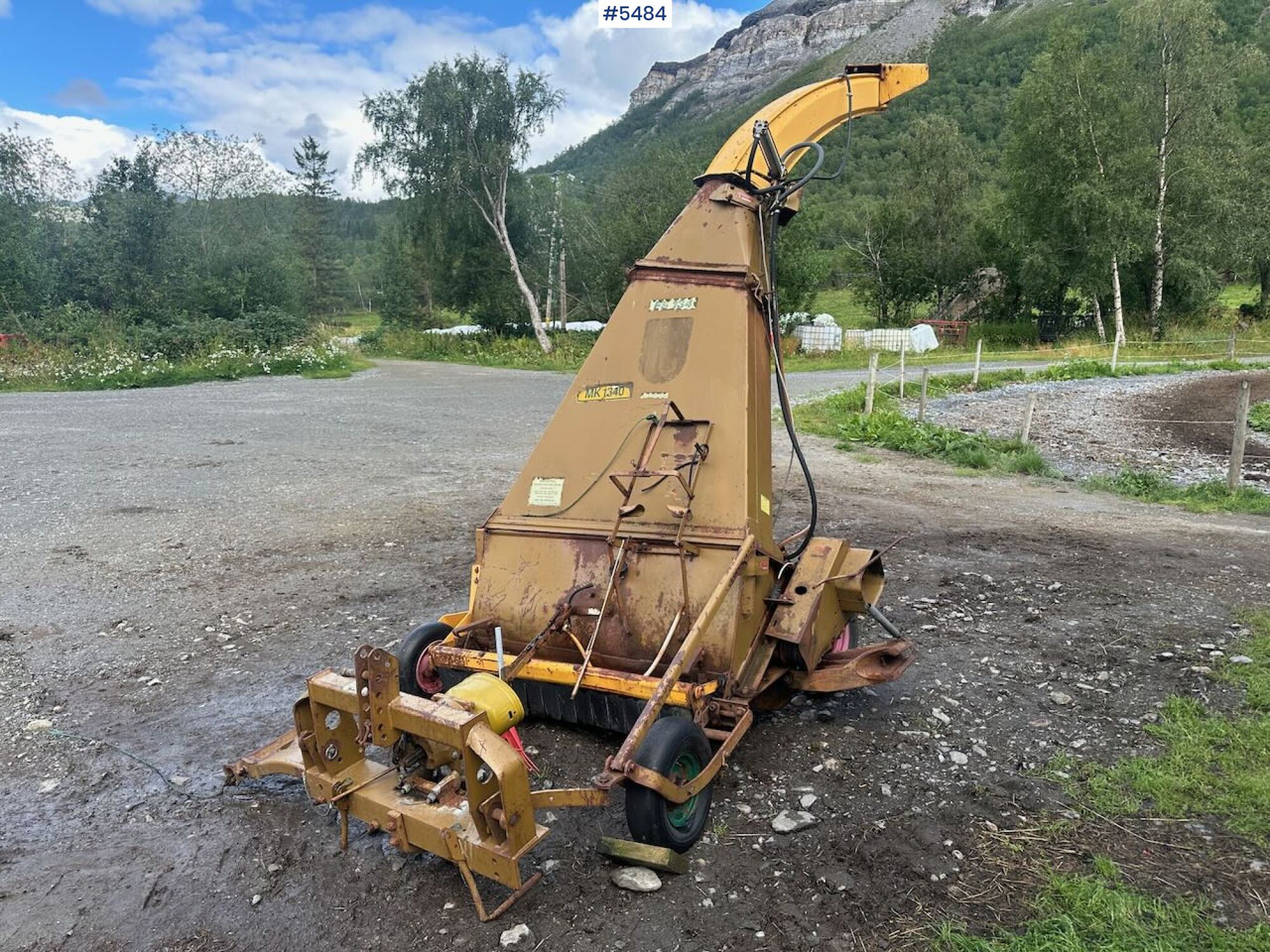 Serigstad MK 1340 Forage harvester - Oprema za prevrtanje sijena: slika Serigstad MK 1340 Forage harvester - Oprema za prevrtanje sijena Serigstad MK 1340 Forage harvester - Oprema za prevrtanje sijena: slika Serigstad MK 1340 Forage harvester - Oprema za prevrtanje sijena