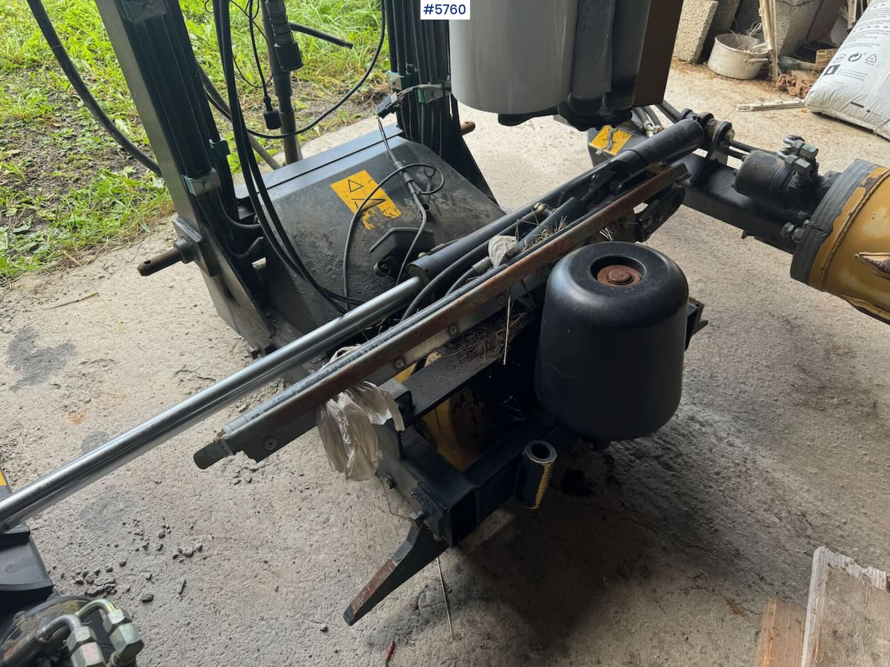 Oprema za prevrtanje sijena Tanco 1300 SM Autowrap: slika Oprema za prevrtanje sijena Tanco 1300 SM Autowrap