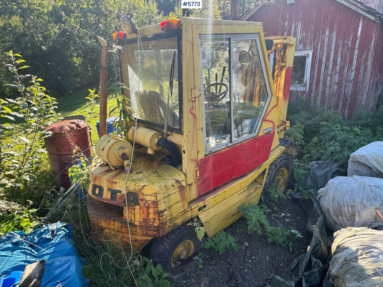 Toyota 02-3FD25 Truck. Repair object - Viličar: slika Toyota 02-3FD25 Truck. Repair object - Viličar Toyota 02-3FD25 Truck. Repair object - Viličar: slika Toyota 02-3FD25 Truck. Repair object - Viličar